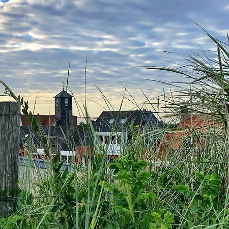 Luttikduin Nr 17 - Aan Zee