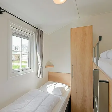 Chalet Luttikduin Nr 17 - Aan Zee *