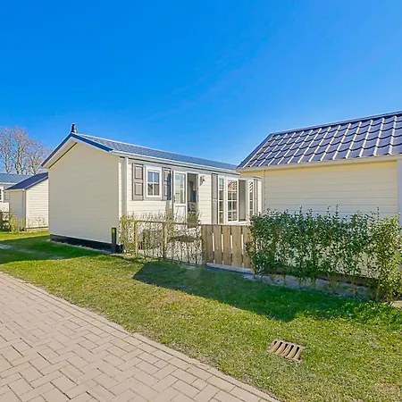 Luttikduin Nr 17 - Aan Zee *